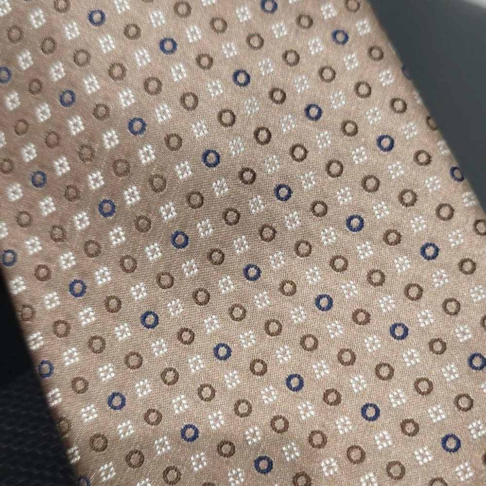 ✨️4/$20 MICHAEL Michael Kors 100 Silk Tie, Taupe with Navy Brown Dot Print - Picture 3 of 8